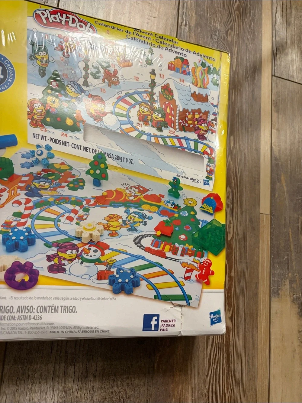 Hasbro Play-Doh Advent Calendar With 24 Accessories 5 Cans Of Modeling Compound
